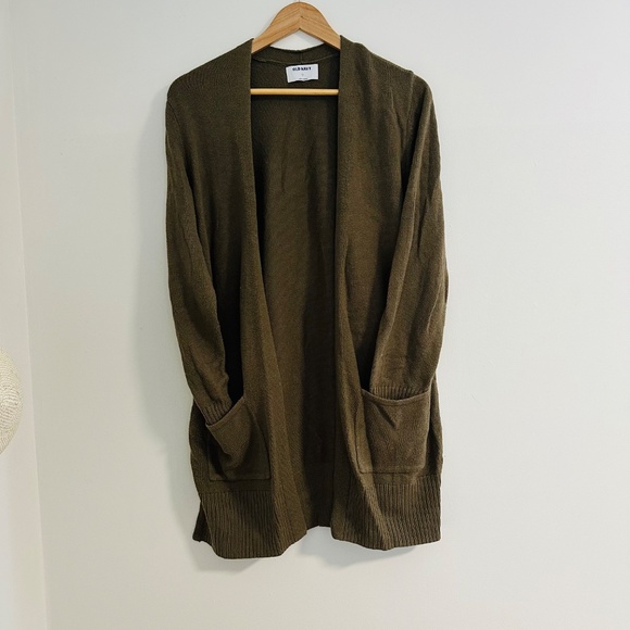 Old Navy Cardigan  Women’s size L  Olive Green Mid Thigh Length with Pockets - Picture 2 of 6